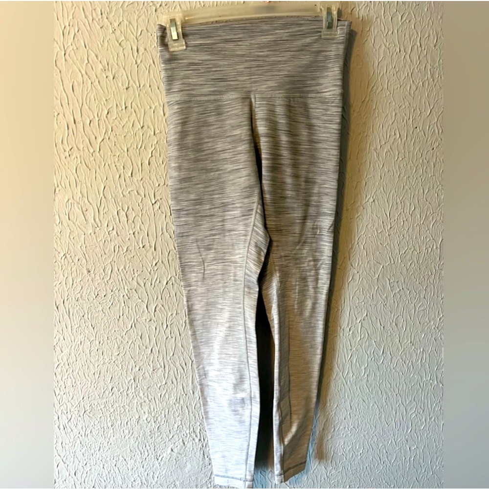 Lululemon leggings size 6